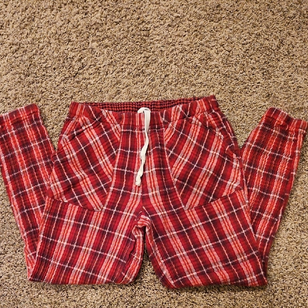 Aerie Red and Black Checkered Sleep Pants